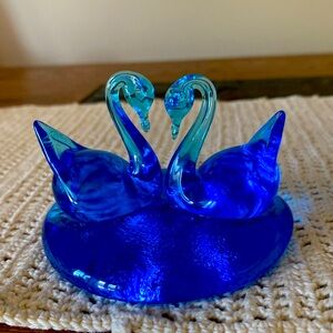 Ozark Studio Gene Center Blue Art Glass 2 Swan Figurine /Paperweight Dated 1990